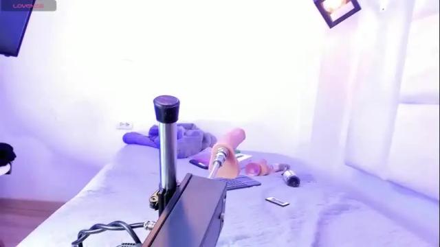 Image 12 of hanna_keller1 Stream on Chaturbate on 10 days ago