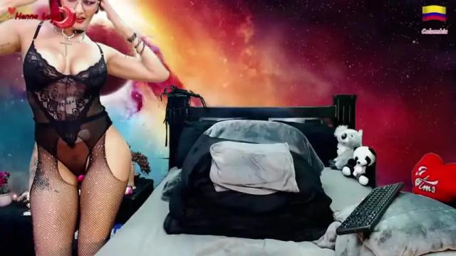 Image 2 of hanna_luna Stream on Chaturbate on 16 months ago