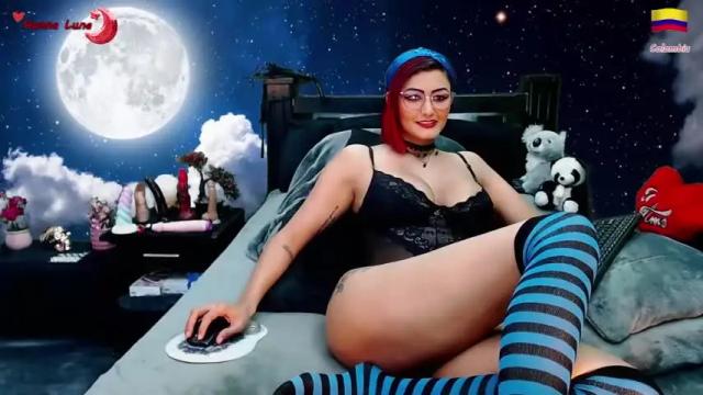 Image 11 of hanna_luna Stream on Chaturbate on 15 months ago