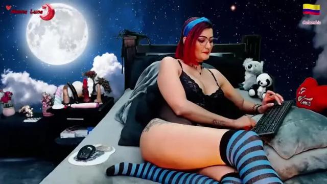Image 12 of hanna_luna Stream on Chaturbate on 15 months ago