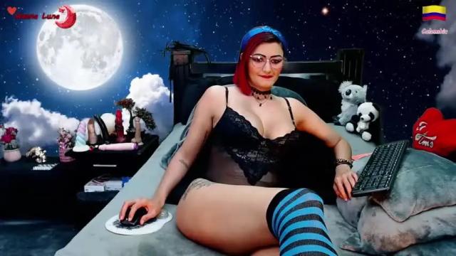 Image 3 of hanna_luna Stream on Chaturbate on 15 months ago