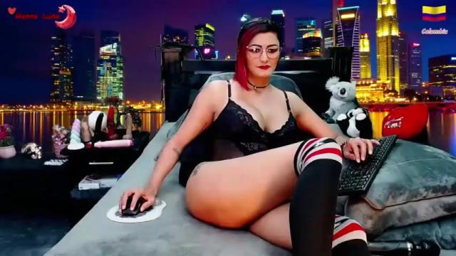 Image 2 of hanna_luna Stream on Chaturbate on 13 months ago
