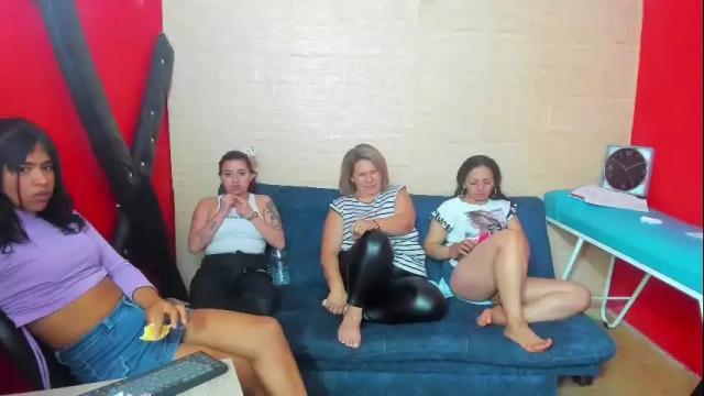 Image 11 of hanna_mature01 Stream on Chaturbate on 1 month ago