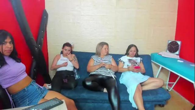 Image 12 of hanna_mature01 Stream on Chaturbate on 1 month ago