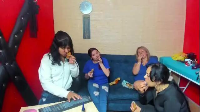 Image 4 of hanna_mature01 Stream on Chaturbate on 1 month ago