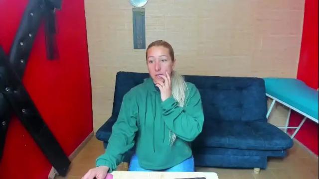 Image 4 of hanna_mature01 Stream on Chaturbate on 1 month ago
