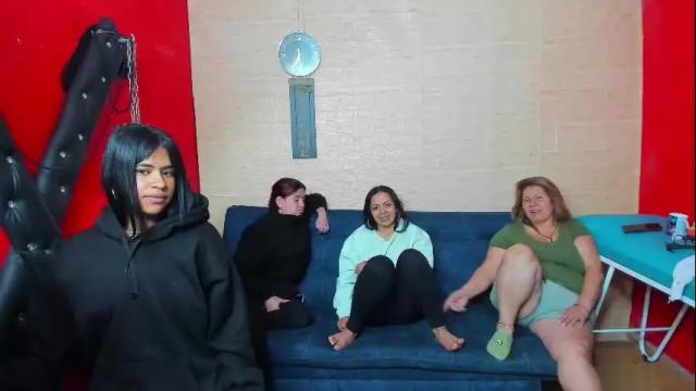 Image 12 of hanna_mature01 Stream on Chaturbate on 9 days ago