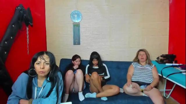 Image 3 of hanna_mature01 Stream on Chaturbate on 1 day ago