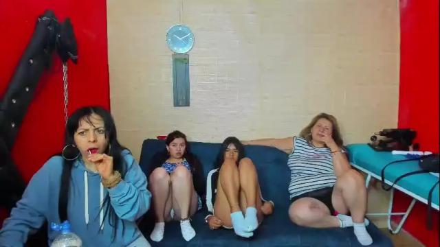 Image 6 of hanna_mature01 Stream on Chaturbate on 1 day ago