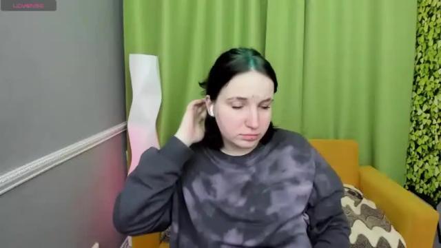 Image 10 of hanna_mild_ Stream on Chaturbate on 16 months ago