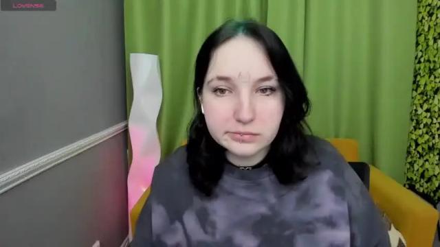 Image 4 of hanna_mild_ Stream on Chaturbate on 16 months ago