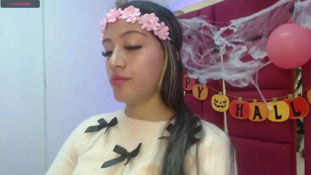 Image 7 of hanna_miller_11 Stream on Chaturbate on 19 months ago