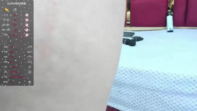 Image 3 of hanna_miller_11 Stream on Chaturbate on 18 months ago