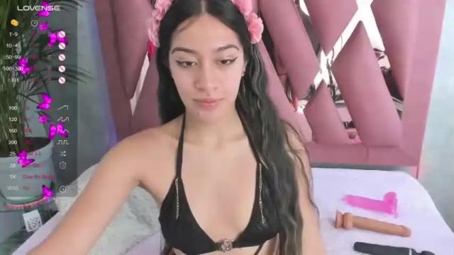 Image 6 of hanna_miller_11 Stream on Chaturbate on 17 months ago