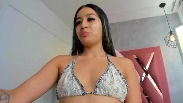 Image 8 of hanna_miller_11 Stream on Chaturbate on 17 months ago