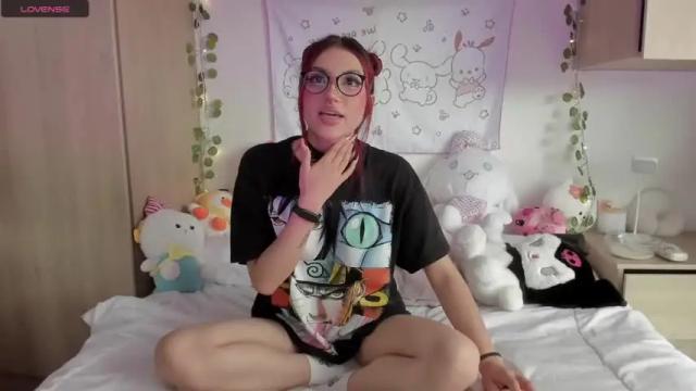 Image 2 of hanna_rainbow Stream on Chaturbate on 17 months ago