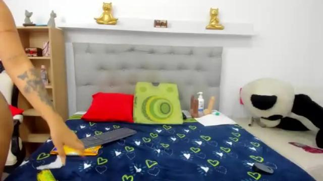 Image 8 of hanna_sexylove Stream on Chaturbate on 16 months ago