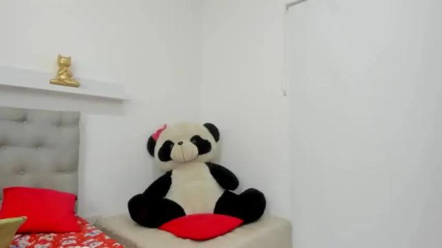 Image 10 of hanna_sexylove Stream on Chaturbate on 16 months ago
