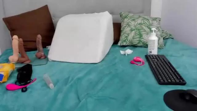 Image 7 of hanna_sexylove Stream on Chaturbate on 15 months ago