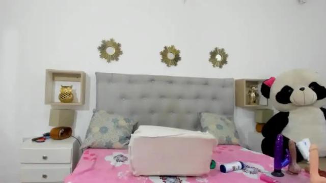 Image 7 of hanna_sexylove Stream on Chaturbate on 15 months ago