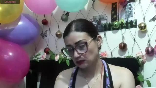 Thumbnail 2, hanna_thompson11's Stream at Chaturbate, 17 months ago