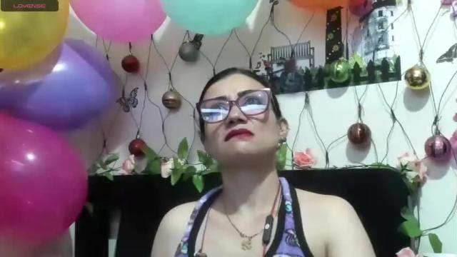 Thumbnail 3, hanna_thompson11's Stream at Chaturbate, 17 months ago