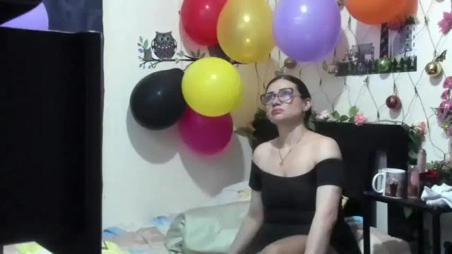 Image 8 of hanna_thompson11 Stream on Chaturbate on 16 months ago