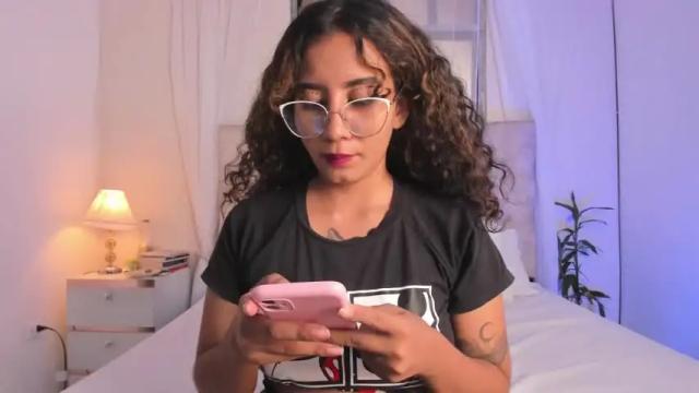Image 4 of hanna_witch Stream on Chaturbate on 15 months ago