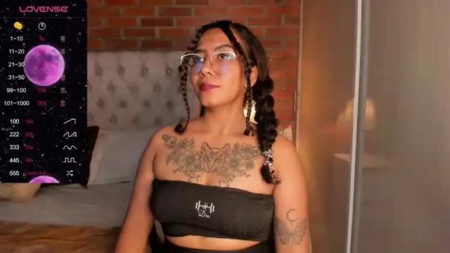 Image 2 of hanna_witch Stream on Chaturbate on 13 months ago