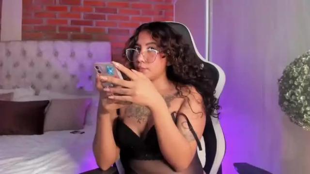 Image 6 of hanna_witch Stream on Chaturbate on 13 months ago