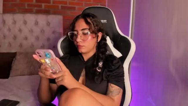Image 11 of hanna_witch Stream on Chaturbate on 13 months ago