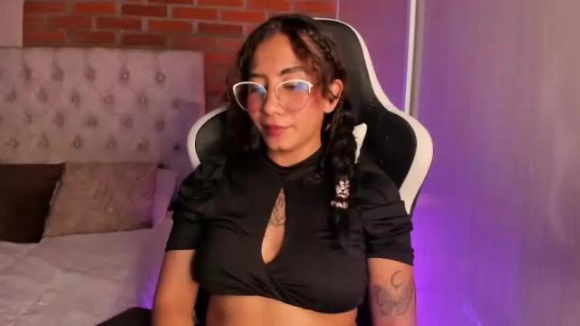 Image 2 of hanna_witch Stream on Chaturbate on 13 months ago