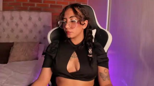 Image 3 of hanna_witch Stream on Chaturbate on 13 months ago
