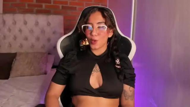 Image 7 of hanna_witch Stream on Chaturbate on 13 months ago