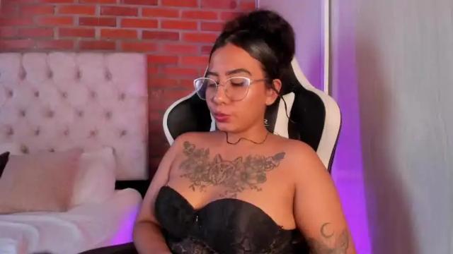 Image 7 of hanna_witch Stream on Chaturbate on 13 months ago