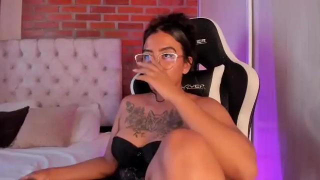Image 8 of hanna_witch Stream on Chaturbate on 13 months ago
