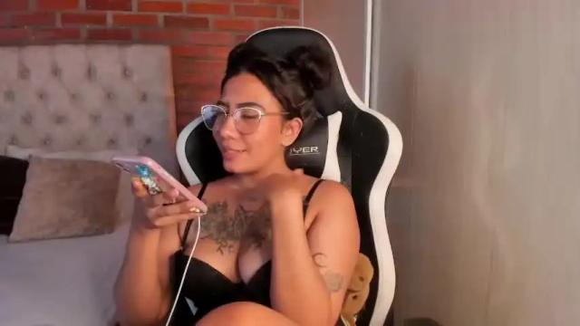 Image 12 of hanna_witch Stream on Chaturbate on 13 months ago