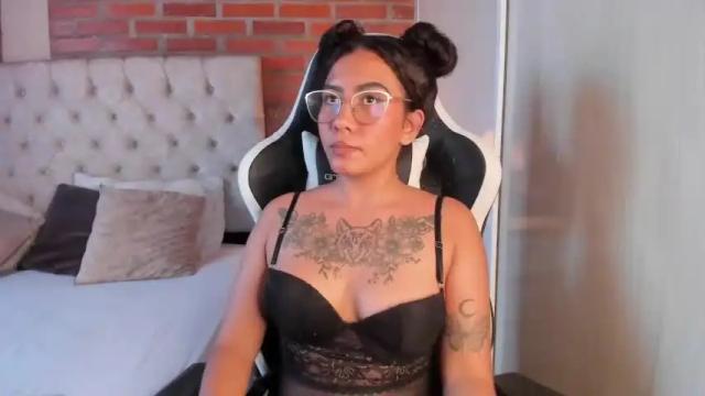 Image 4 of hanna_witch Stream on Chaturbate on 13 months ago