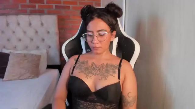 Image 6 of hanna_witch Stream on Chaturbate on 13 months ago
