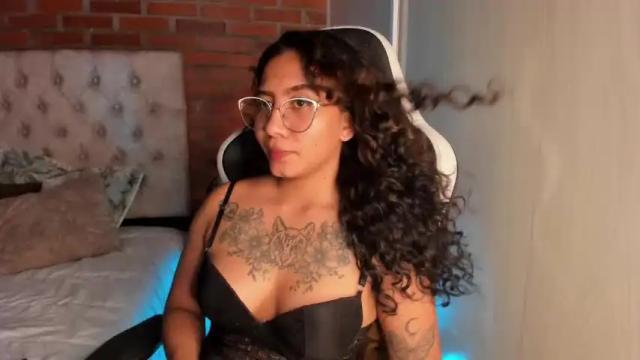 Image 3 of hanna_witch Stream on Chaturbate on 13 months ago