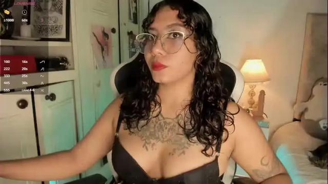 Image 8 of hanna_witch Stream on Chaturbate on 22 days ago
