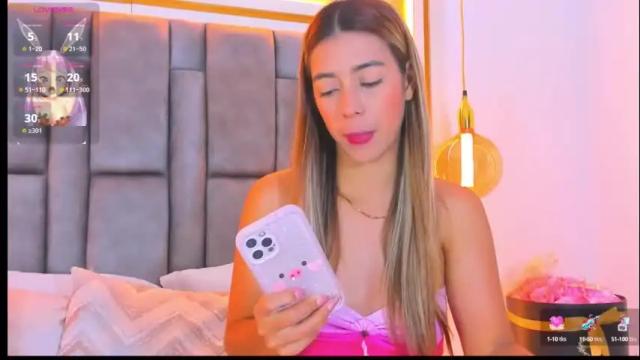 Image 10 of hannabronw Stream on Chaturbate on 15 days ago