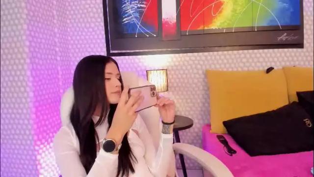 Image 3 of hannadowling_gh Stream on Chaturbate on 23 days ago