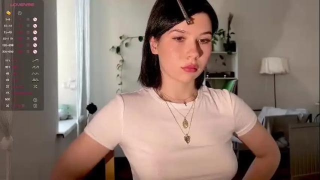 Image 8 of hannah_allin Stream on Chaturbate on 4 months ago