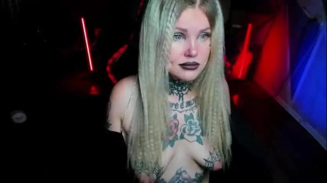 Image 11 of hannah_chaos Stream on Chaturbate on 2 months ago