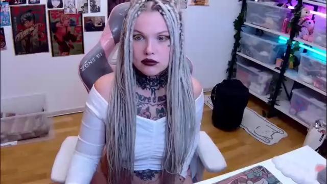 Image 2 of hannah_chaos Stream on Chaturbate on 1 day ago