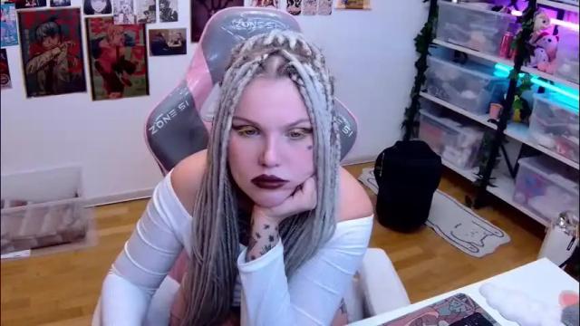 Image 7 of hannah_chaos Stream on Chaturbate on 1 day ago