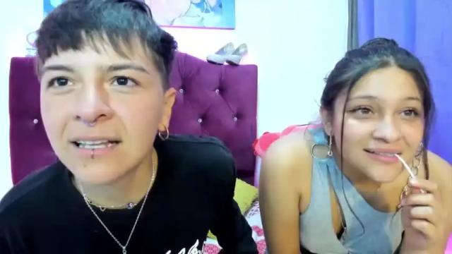 Image 8 of hannah_emma Stream on Chaturbate on 19 months ago