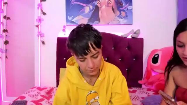 Image 10 of hannah_emma Stream on Chaturbate on 19 months ago