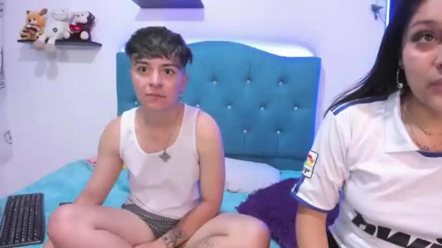 Image 7 of hannah_emma Stream on Chaturbate on 21 months ago